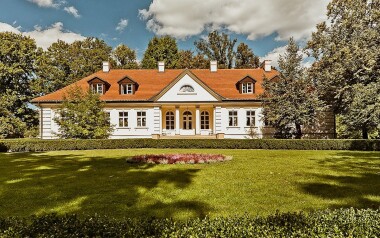  Stylowy pobyt 4 km od Krakowa: Dwór w Tomaszowicach *** ze śniadaniem/obiadokolacją + zniżki do restauracji