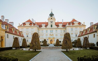 Obszar Lednice-Valtice i zabytki UNESCO: Hotel Zamkowy Anton Florian ze śniadaniem + welcome drink i wino