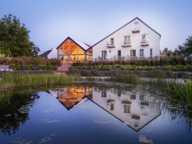 Hegykő blisko łaźni: Lifestylowy budynek Hotelu Tornácos ***+, pełne wyżywienie/obiadokolacje, 2 wellness