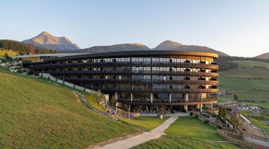 Doskonały pobyt dla całej rodziny: Południowy Tyrol w 5* Hotelu Familiamus z all inclusive, wellness i program