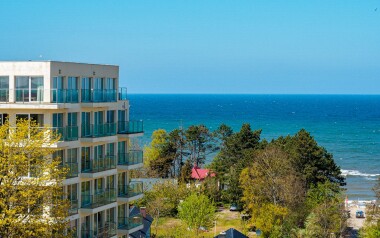 Morze Bałtyckie 500 m od plaży w Resort Król Plaza Spa & Wellness z obiadokolacją i dostępem do basenu 