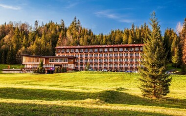 Belianskie Tatry w Hotelu Magura z obiadokolacją, wstępem do strefy wellness (sauny i jacuzzi) oraz fitness 