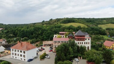 Południowe Morawy niedaleko zbiornika wodnego Nové Mlýny w Hotelu Kurdějov *** ze śniadaniem, basenem 