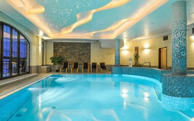 Beskidy: Relaks w Hotelu Elbrus Spa & Wellness *** z obiadokolacją, basenem, 3 rodzajami saun i masażem