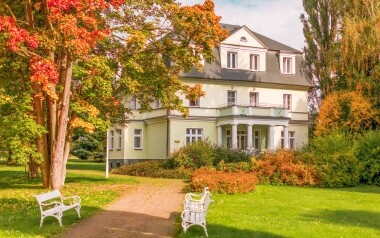 Konstantinovy Lázně: Domy uzdrowiskowe Mánes, Palacký i Purkyně z wellness i zabiegami + obiadokolacje