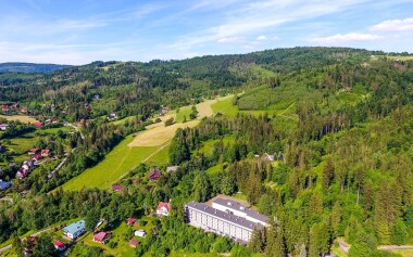 Beskidy: Wisla w Hotelu Pod Jedlami *** z obiadokolacją, sauną i fitness + strefa rozrywki