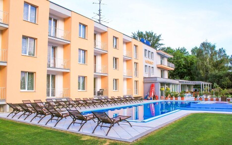 Hotel Korekt ***, Banka, Słowacja