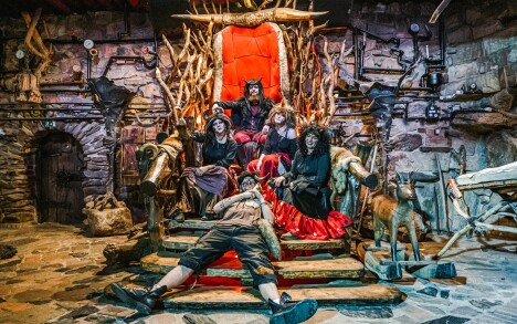 Diabły, Hell The Devil - Hotel Kocourkov, Hlinsko