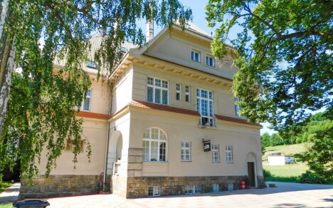 Villa Arnau, Hostinné, Karkonosze