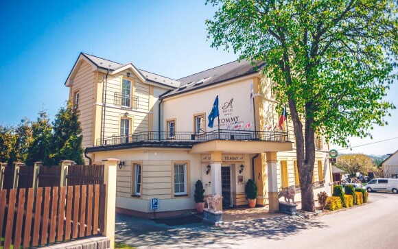 Hotel Tommy *** z nowoczesnym wellness w Náchodě