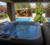 Jacuzzi, Patrícia Panzió, Bük