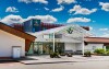 Wejście do hotelu, K-Triumf Resort ****, Velichovky, Czechy
