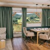 Wnętrze z widokiem, Almresort Nassfeld Gartnerkofel, Hermagor, Austria