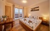 Pokój dwuosobowy z łóżkiem małżeńskim, Residence Ruth ***