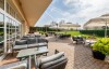 Taras z miejscami do siedzenia, Gotthard Therme Hotel & Conference ****, Szentgotthárd, Szentgotthárd, Węgry
