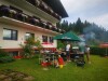 Grillowanie w ogrodzie, Pension Concordia, Ramsau am Dachstein, Alpy, Austria
