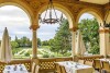 Taras z widokiem, Pytloun Schlosshotel Weikersdorf ****, Baden, Austria