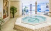 Skorzystaj z nieograniczonego dostępu do jacuzzi, Hotel Praha ***