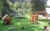 Dla dzieci przygotowano drabinki wspinaczkowe i trampolinę