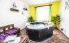 Relaks w jacuzzi, Hotel Český Ráj ***