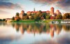 Dominantą miasta jest Zamek Królewski na Wawelu