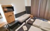Wnętrza pokoi, Hotel U Divadla ***, Znojmo, Morawy Południowe