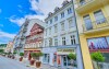 Hotel Petr *** znajduje się w centrum Karlowych Warów, przy kolumnadzie