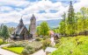 Karkonosze i miasto Karpacz