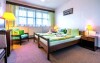 Wygodne i kolorowe pokoje, Hotel Stará Škola na Szumawie