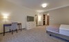 Pokój typu deluxe, Hotel Queens ****, Mariańskie Łaźnie