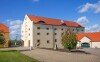 Pierwotny spichlerz, dziś Pytloun Zámecký Hotel Ctěnice ****