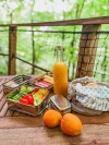 Śniadanie, Domek na drzewie, Trenczańskie Teplice, Słowacja
