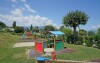 Plac zabaw dla dzieci na zewnątrz, Onda Blu Resort ****, Manerba del Garda, Włochy