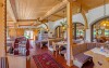 Restauracja z ławkami, Wander- & Landhotel Gabriele ***, Unterwössen, Niemcy