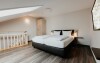 Pokój hotelowy na poddaszu, Sonnenhotel Bayerischer Hof, Waldmünchen, Niemcy
