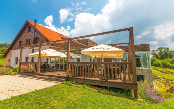 Nowoczesny Hotel Orsino *** w pobliżu zapory Lipno na Szumawie