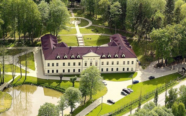Zamek Kamienny Dwór, CHKO Slavkovský Las