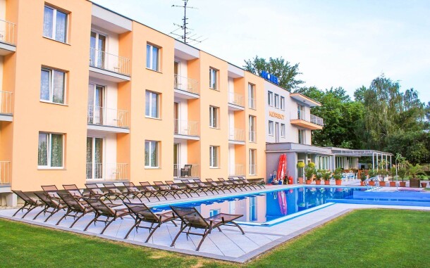 Hotel Korekt ***, Banka, Słowacja