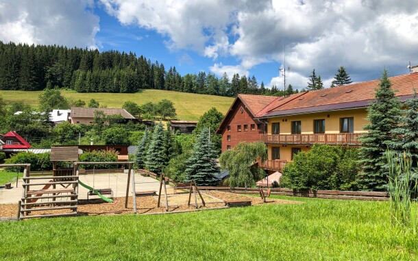 Górski hotel Kyčerka *** czeka na Ciebie na Wołoszczyźnie