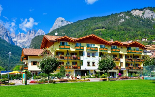 Hotel górski, Alle Dolomiti Boutique Lake Hotel ****, Molveno