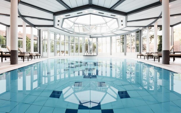 Basen kryty, Burghotel, Neukirchen beim Heiligen Blut, Niemcy