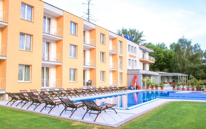 Hotel Korekt ***