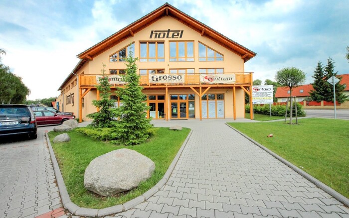 S-centrum Benešov ***