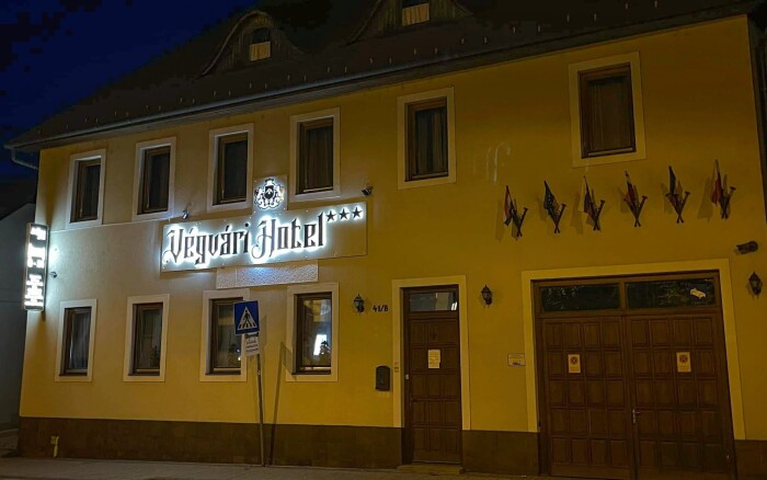 Végvári Hotel Eger ***