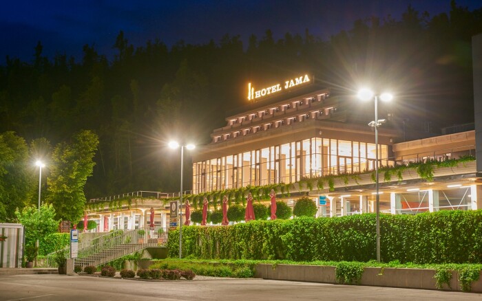 Hotel Jama ****