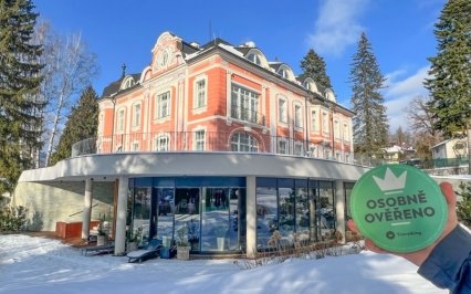 Osobiście zweryfikowane: Recenzja pobytu z nielimitowanym światem basenów i saun w Hotelu Wellness & Spa Villa Regenhart ****